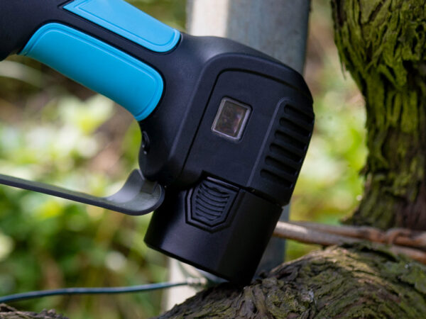 Batteria nera da 2.4Ah per T-cat attrezzo Campagnola